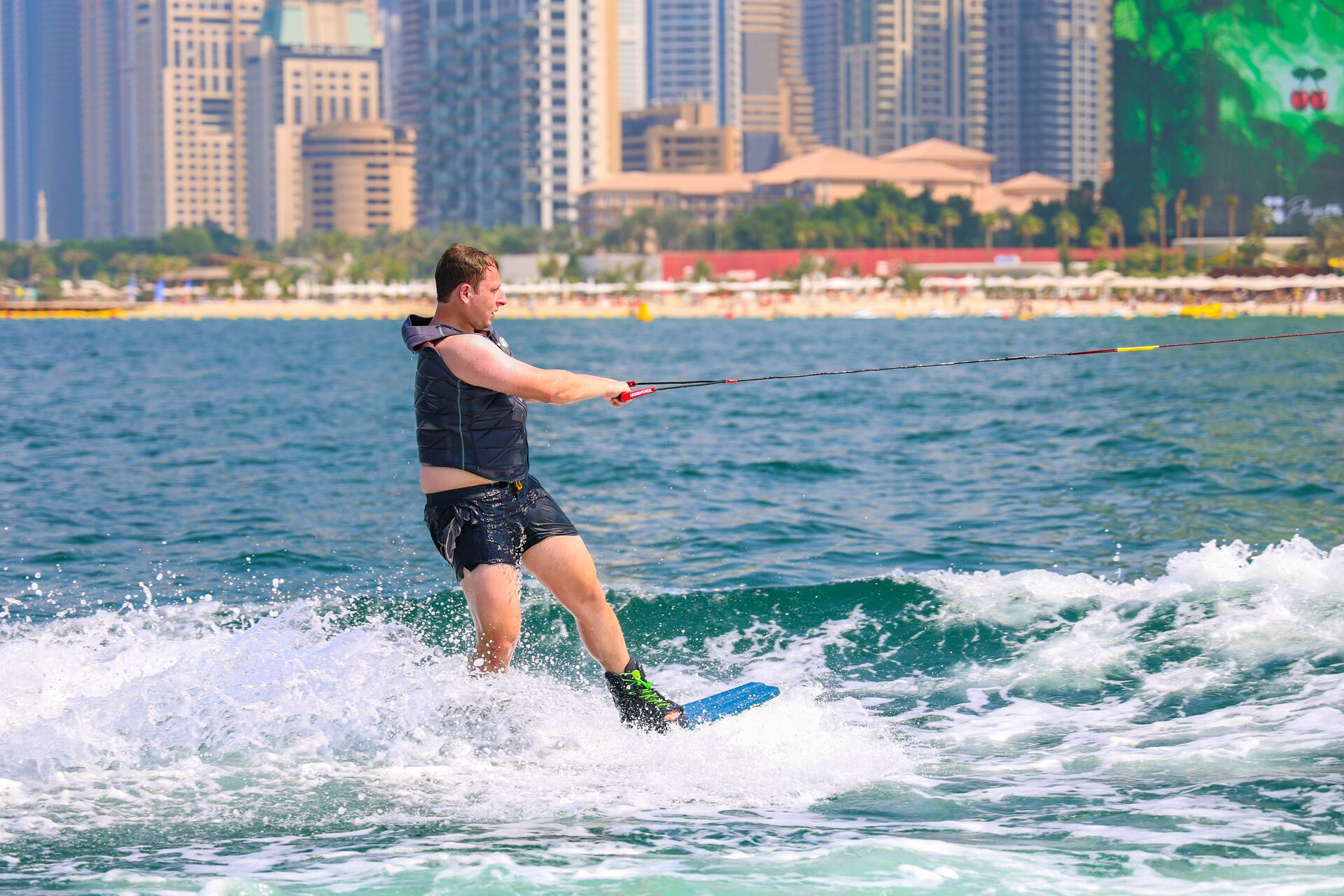 Wakeboarding Dubai | Wakeboarding & Flyboarding Dubai | School